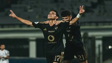 الأهلي يتجاوز عقبة زد (فيديو)