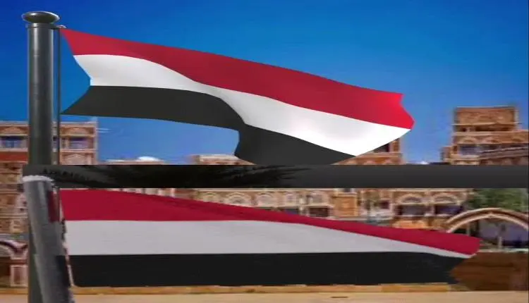 علم الحوثي بدل راية الجمهورية؟.. زايد يكشف مخطط صا...