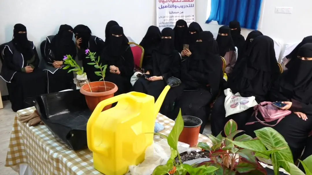 تنظيم دورة تدريبية في أساسيات الزراعة المنزلية بسي...