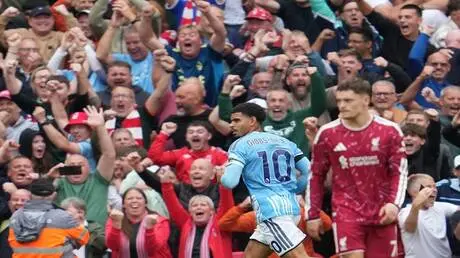 ليفربول ينجو من الهزيمة بهدف رائع في الوقت القاتل...