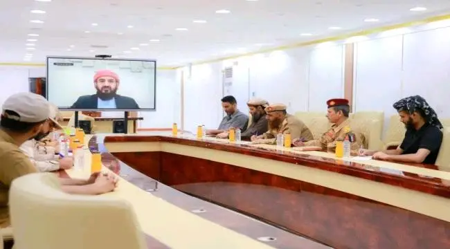 اجتماع مرئي للمحرّمي مع قيادة محور الضالع لمناقشة...