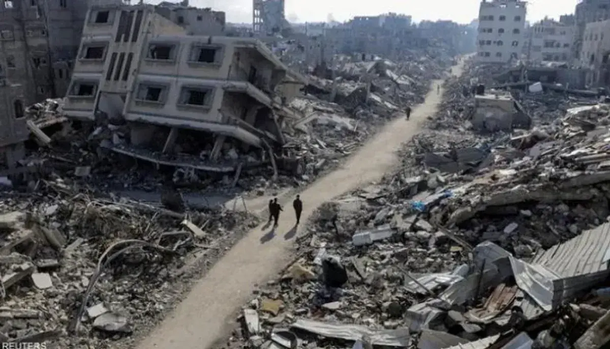 بينهم علماء وفنانون.. لماذا أجلت فرنسا 44 فلسطينيً...