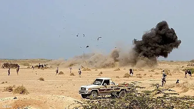 باب المندب في مرمى الحوثيين.. سقوط المخا يفتح الطر...