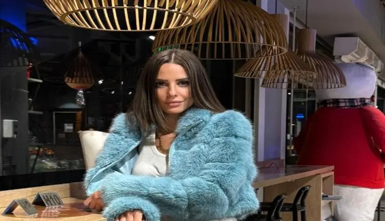 ريتاج ابنة إيمان العاصي تهنئ والدتها بعيد ميلادها...