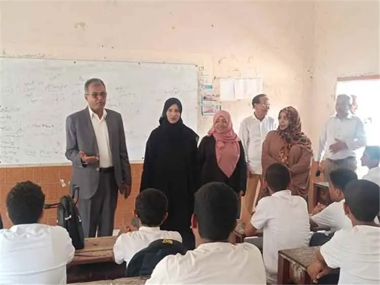 مدير عام المعلا يدشّن العام الدراسي الجديد بزيارة...