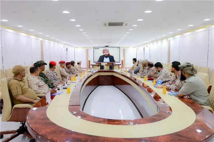 المحرّمي يبحث مع قيادة محور المشاة والإسناد الثاني...