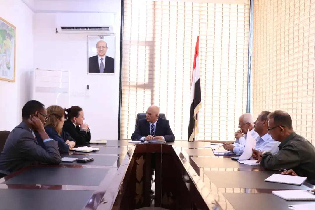 الوزير الشرجبي يبحث مع البرنامج الإنمائي تعزيز الش...