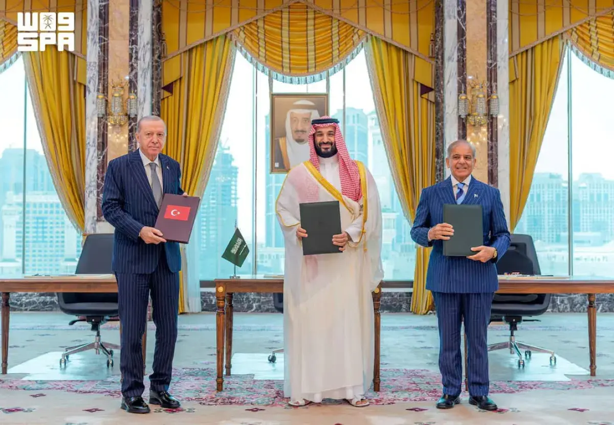السعودية وباكستان وتركيا تعقد أول اجتماع للجنة «ات...