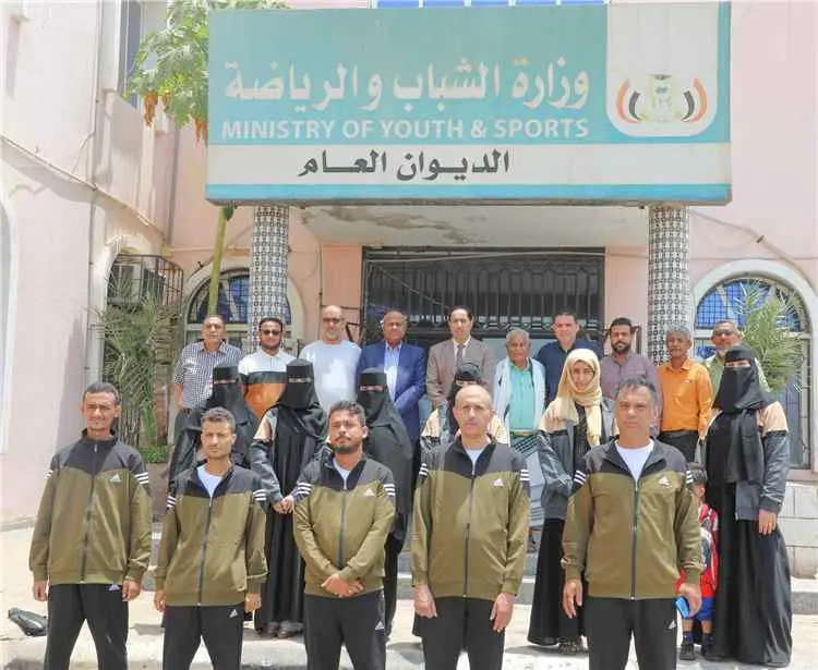 الوزير البكري يودع بعثة المنتخب الوطني للشطرنج المشارك في أولمبياد العالم بأوزبكستان