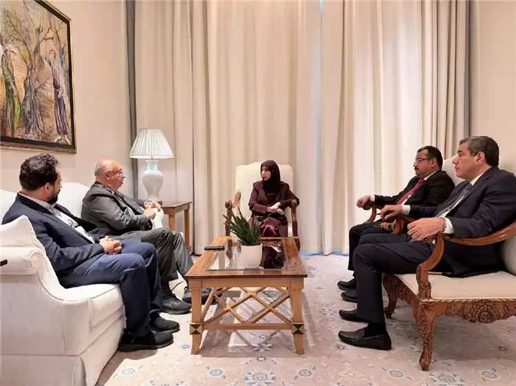 وزيرة الخارجية تبحث مع مدير مكتب اليونسكو الإقليمي...