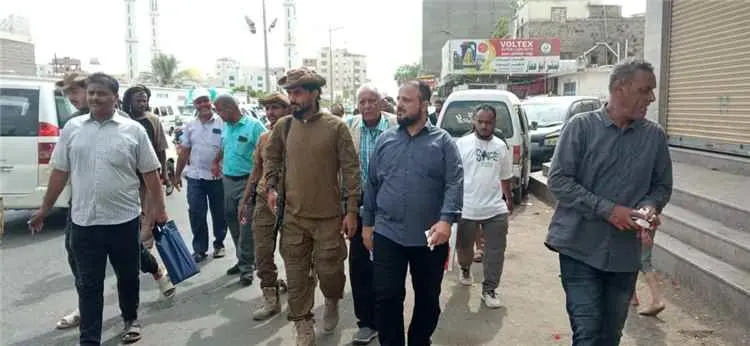 مدير عام المنصورة يشرف ميدانيًا على حملة للنظافة و...