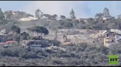 جنوب لبنان..  القوات الإسرائيلية  تنفذ أعمال تجريف...