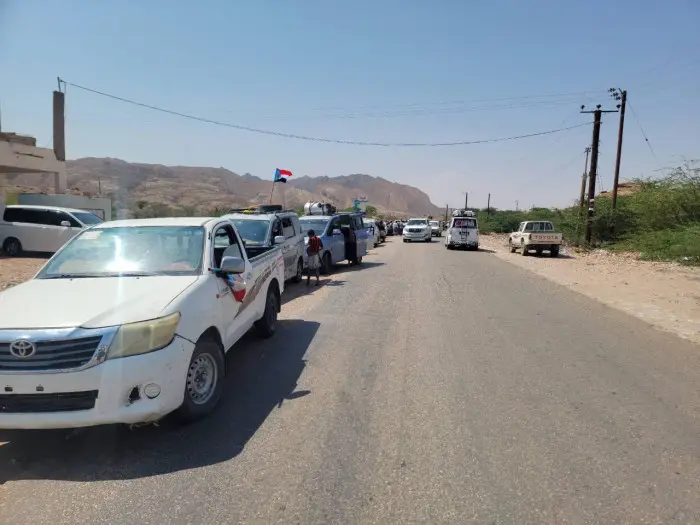 جماهير شبوة تزحف إلى عدن للمشاركة في مليونية الجيش...