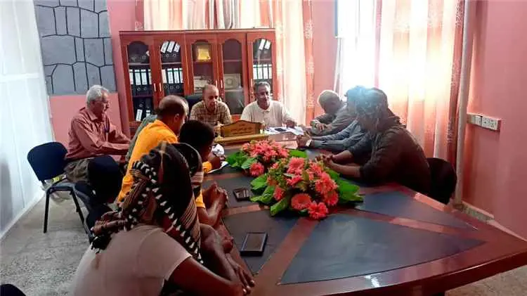لقاء مشترك بين السلطة المحلية بزنجبار ومكتب الزراع...