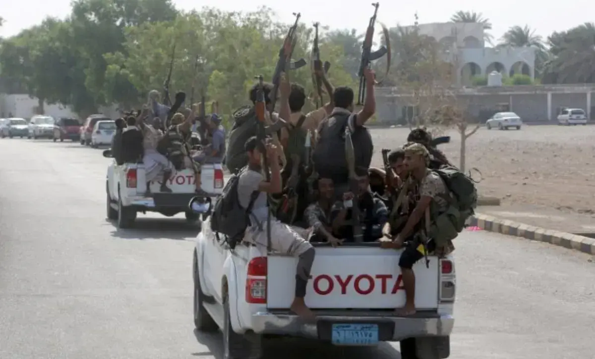 مصادر يمنية: 75 خبيراً إيرانياً وصلوا صنعاء لتعزيز...