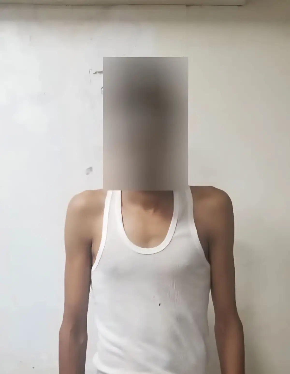 شرطة الشيخ عثمان تلقي القبض على متهماً برمي قنبلة...