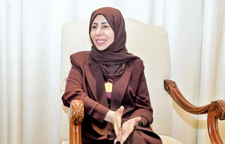 من الدوحة.. وزيرة الخارجية تفتح ملف الحوثيين والخل...