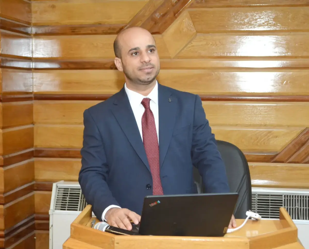 الدكتور آدم الجعيدي يناقش درجة الدكتوراه في جراحة...