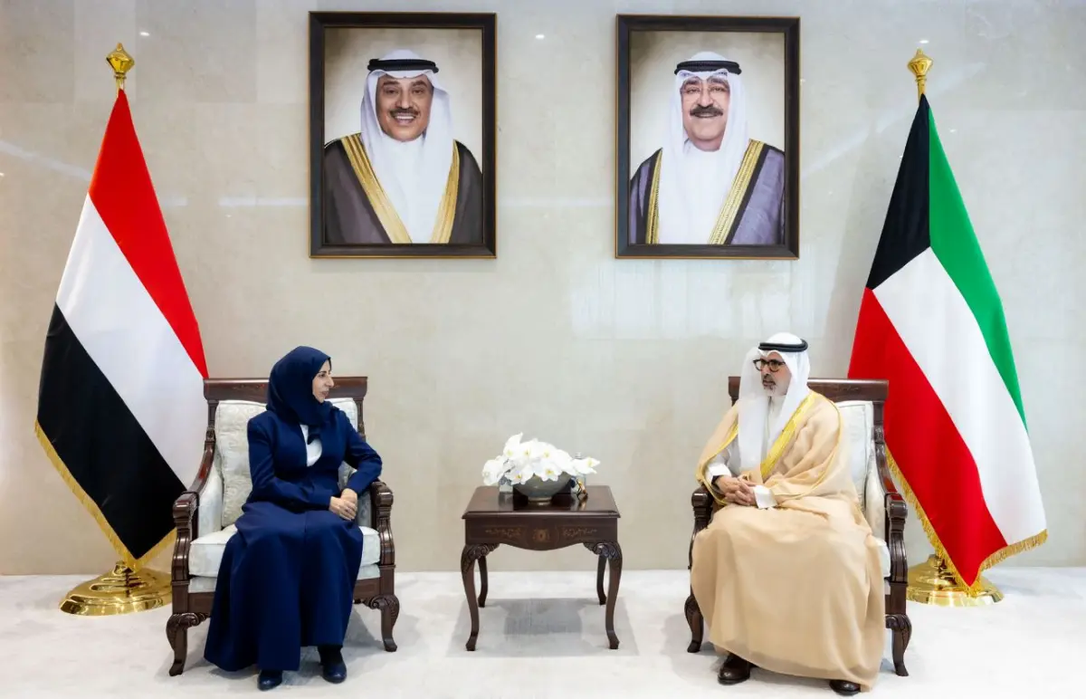 وزيرة الخارجية تبحث مع نظيرها الكويتي سبل تعزيز وت...