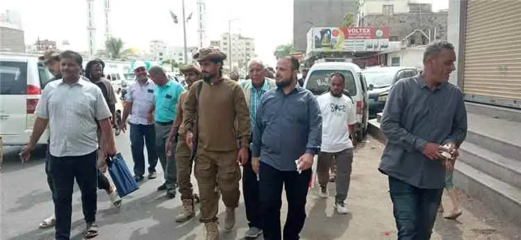 مدير عام المنصورة يشرف ميدانياً على حملة النظافة و...