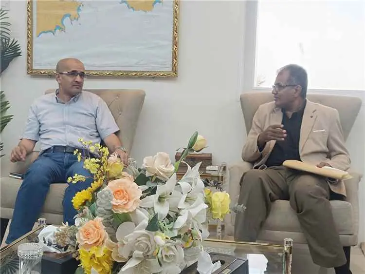 مدير عام المعلا يلتقي رئيس مجلس إدارة شركة موانئ ع...
