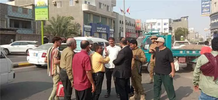 اليزيدي يواصل إشرافه الميداني على حملة النظافة الش...
