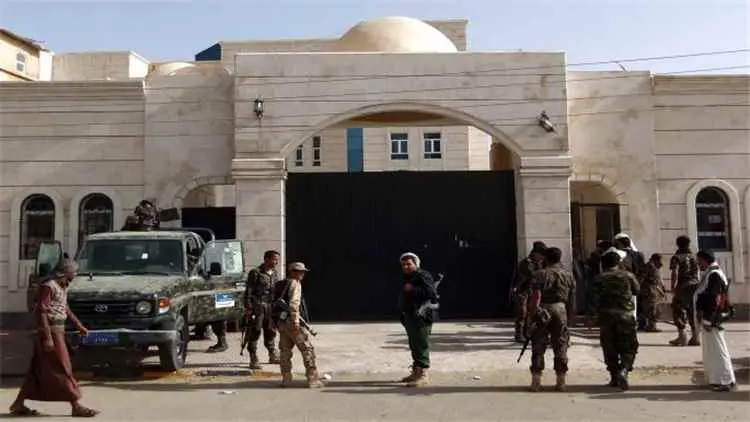 الحوثيون يعتزمون إحالة موظفين أمميين ودوليين للمحا...