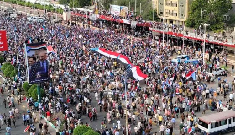 الجنوبيون يحيون الذكرى الـ55 لتأسيس الجيش الجنوبي...