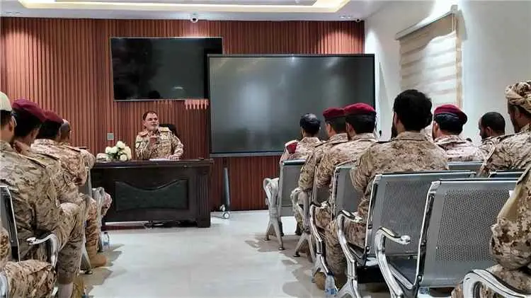 الفرقة الرابعة طوارئ تعقد ندوة حول التحديات الراهن...