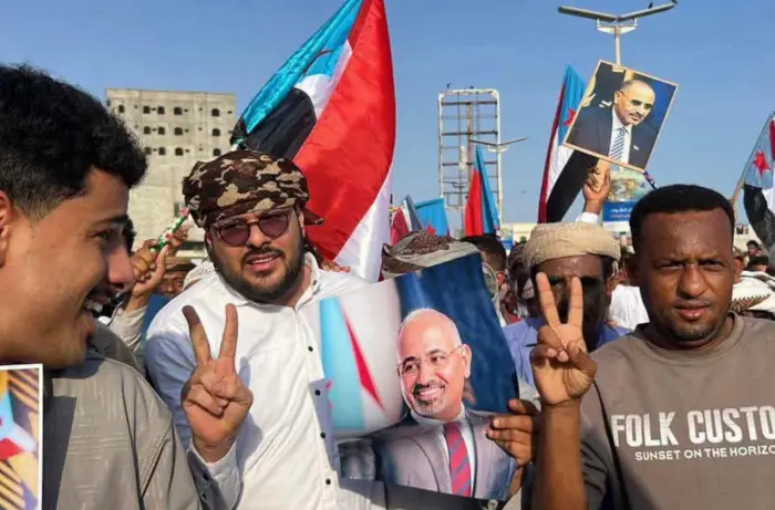 انتقالي حضرموت يستنكر مداهمة سلطات الوصاية للمنازل...