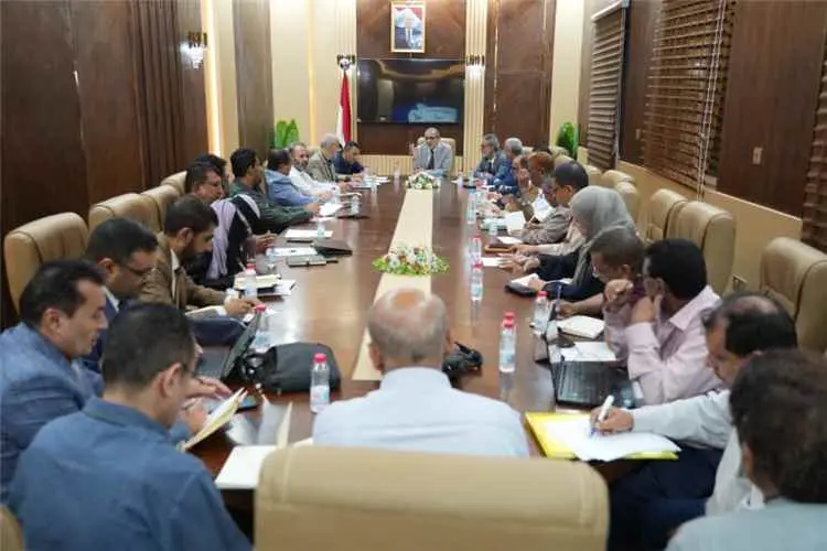وزير الصحة يوجّه بتوحيد التخطيط الصحي وتعزيز التكا...