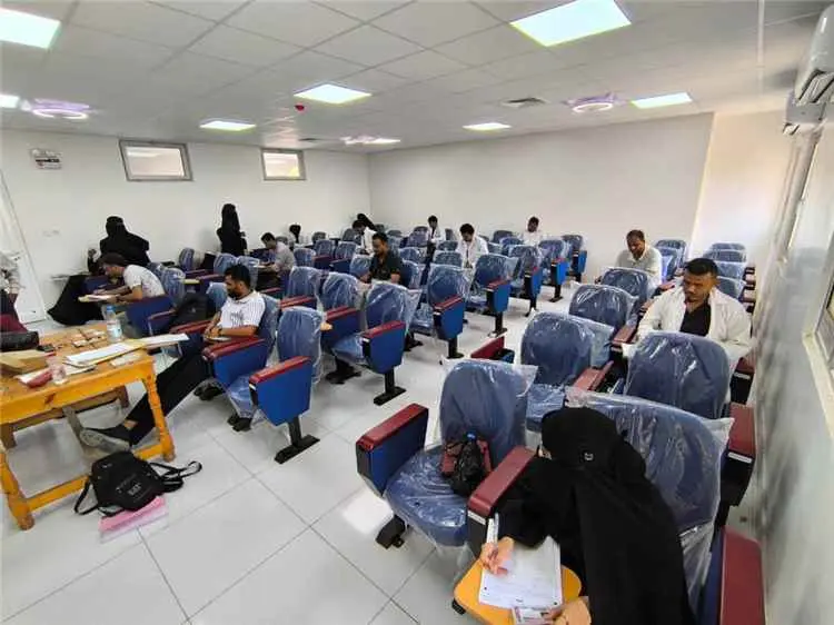 33طالبا وطالبة يؤدون امتحانات البكلاريوس التكميلي للعلاج الطبيعي بمعهد امين ناشر