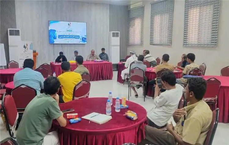 الوكيل الطوسلي يدشّن ورشة تدريبية في الذكاء الاصطن...
