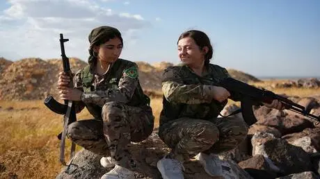 سوريا.. لا مكان لمقاتلات "حماية المرأة" في الجيش و...