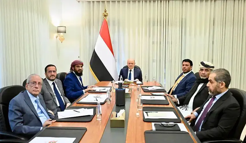 اجتماع مشترك لمجلس القيادة الرئاسي مع الحكومة.. تق...