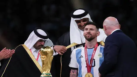 "الفاتورة حسمت الجدال".. ميسي يوجه رسالة مبطنة لرو...