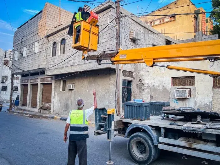 قسم الإنارة بصيرة ينفذ أعمال صيانة في عدد من مناطق...