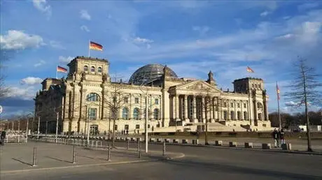 ألمانيا.. هجوم بزجاجات حارقة على مقر شركة دفاعية  في ميونخ