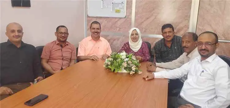 المجلس اليمني للتخصصات الطبية بعدن يبحث تحديات جرا...
