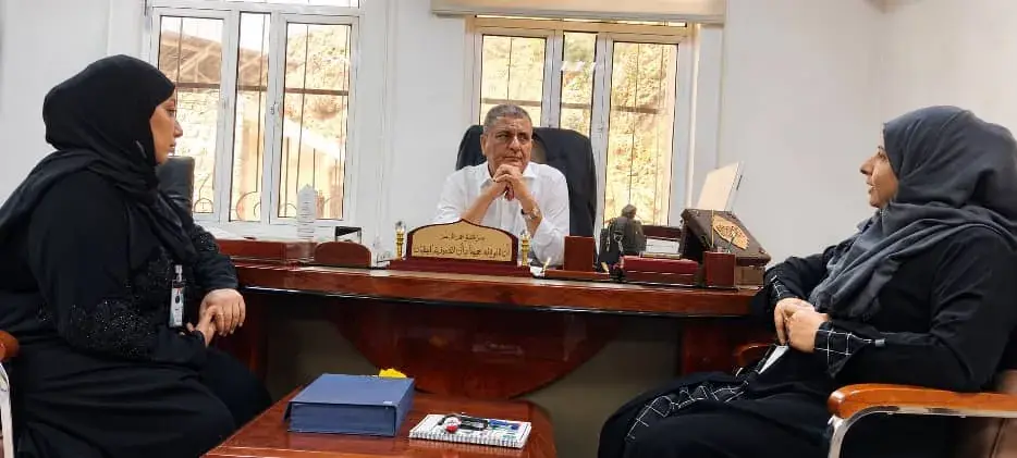 رئيس محكمة استئناف عدن يناقش مع مؤسسة آفاق شبابية...