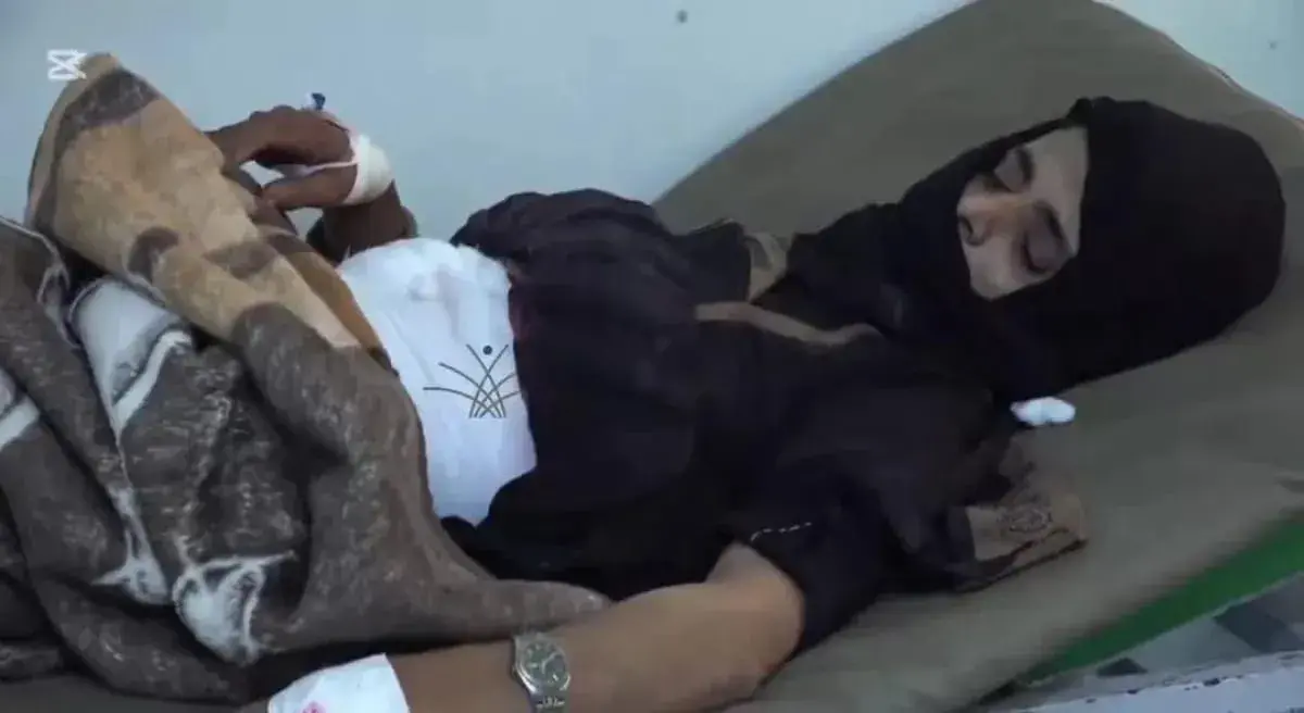 إصابة امرأة إثر قصف مدفعي حوثي على حي سكني شرقي تع...