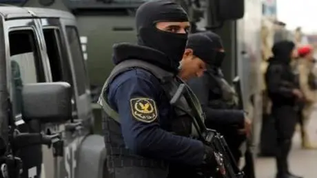 مصر.. الأمن يكشف تفاصيل محاولة دهس فتاة بسبب نقطة...