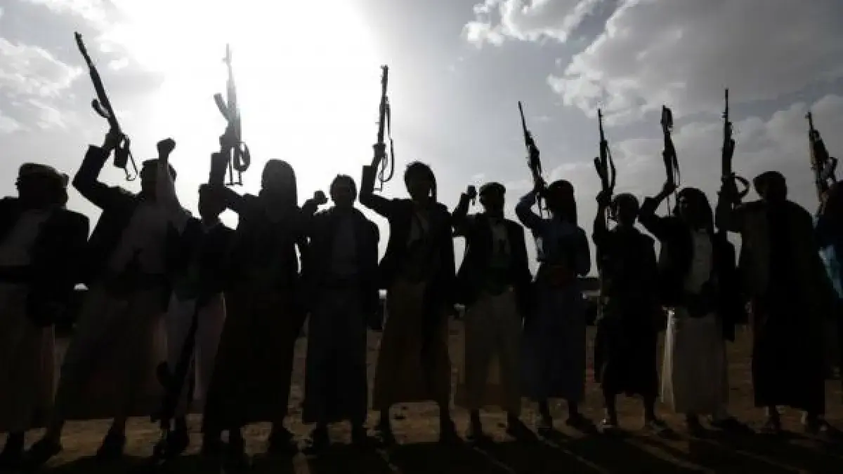 الحوثيون يجبرون قبائل صنعاء على تجنيد مقاتلين لتعو...
