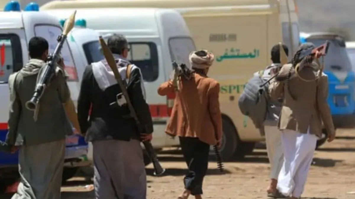 الحوثيون يستنزفون مستشفيات تعز لعلاج جرحاهم على حس...