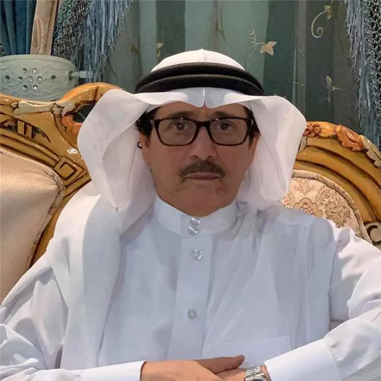 كاتب سياسي سعودي يدعو إلى فتح جميع الجبهات واستكما...