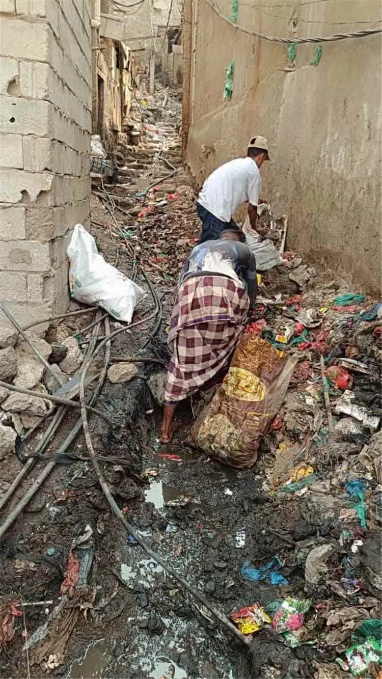 تحسين خدمات الصرف الصحي في التواهي: جهود مستمرة نح...