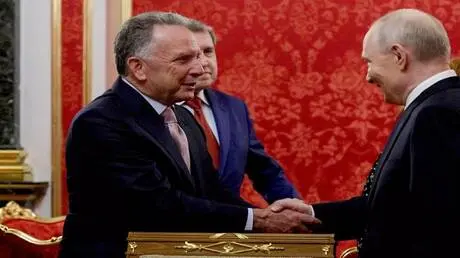 بوتين: ستبذل روسيا قصارى جهدها لضمان أمن المفاوضين...