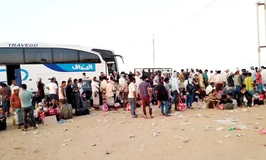 منفذ الوديعة يختنق.. مسافرون عالقون لثلاثة أيام وس...