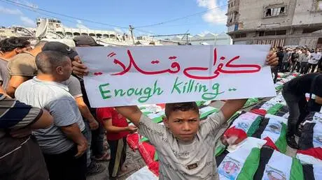 بعد سنوات تحت الركام.. غزة تودع 106 قتلى في موكب ج...