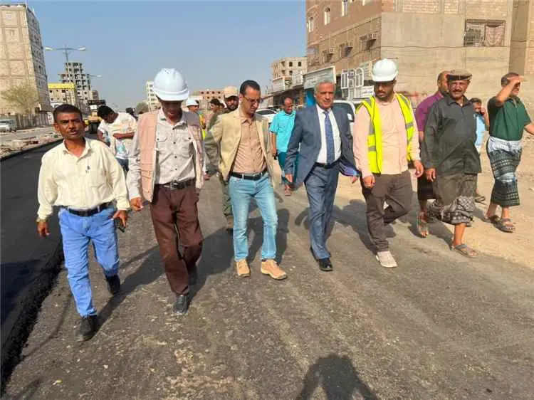 صندوق صيانة الطرق يتابع أعمال سفلتة مشروع التقنية–...